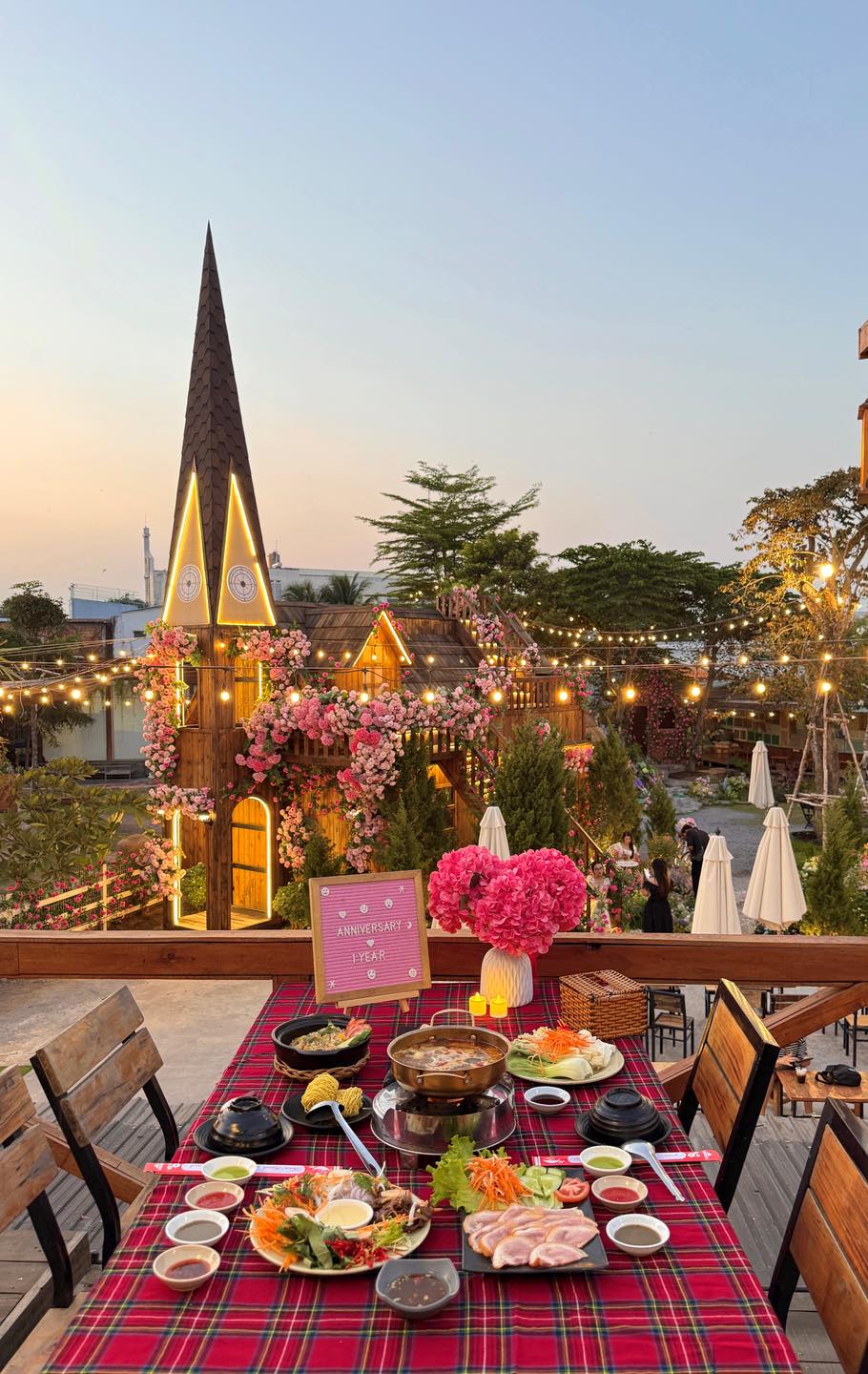 Một buổi hẹn hò chill hơn giữa không gian nhà cổ tại Tiệm Lẩu Ông Quan